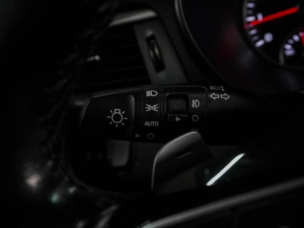 Kia Optima IV Рестайлинг с пробегом 2018 года, цена 1 749 000 рублей, 154353 км, седан, Автокод Объявления