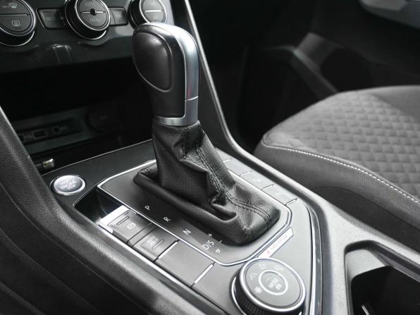 Volkswagen Tiguan II с пробегом 2018 года, цена 2 387 900 рублей, 176828 км, внедорожник, Автокод Объявления