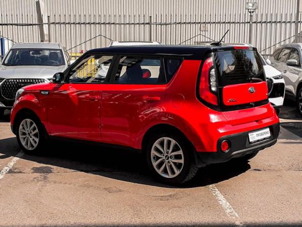Kia Soul II Рестайлинг с пробегом 2018 года, цена 1 615 000 рублей, 77000 км, хэтчбек, Автокод Объявления