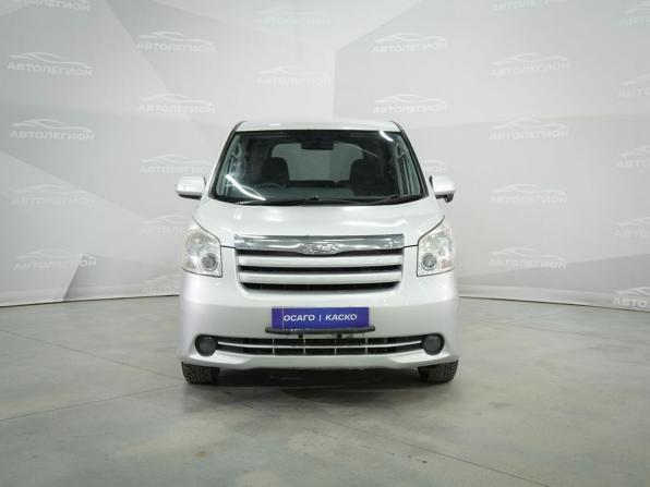 Toyota Noah II (R70) с пробегом 2007 года, цена 1 030 000 рублей, 454233 км, минивэн, Автокод Объявления