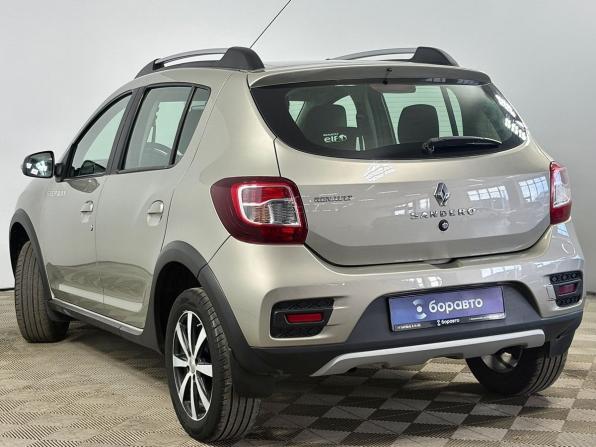 Renault Sandero II с пробегом 2017 года, цена 975 000 рублей, 101407 км, хэтчбек, Автокод Объявления