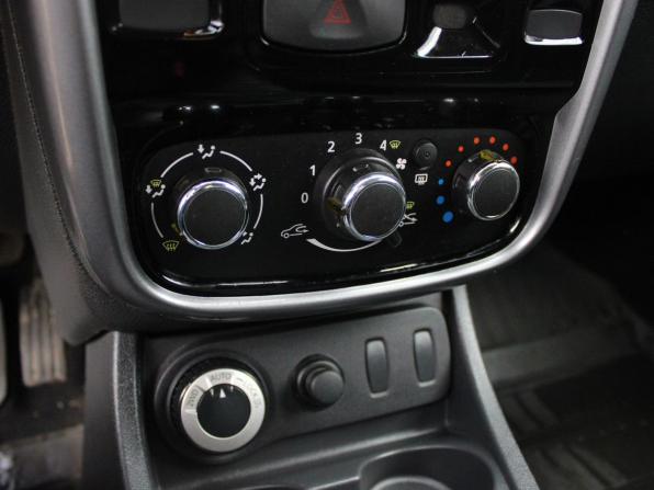 Renault Duster I с пробегом 2012 года, цена 919 000 рублей, 69800 км, внедорожник, Автокод Объявления