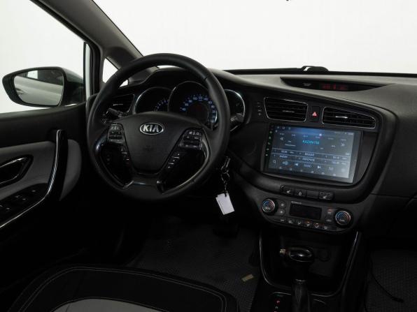 Kia Ceed II с пробегом 2015 года, цена 1 021 000 рублей, 196000 км, универсал, Автокод Объявления