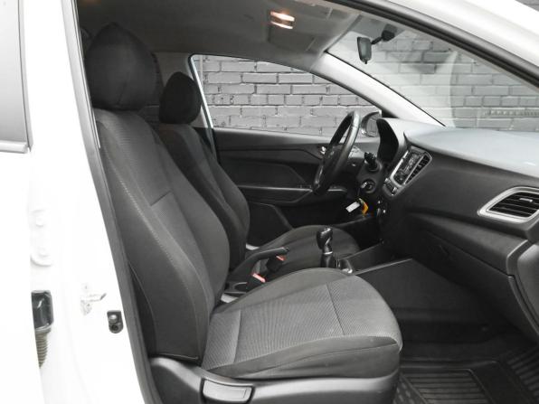 Hyundai Solaris II с пробегом 2019 года, цена 1 340 000 рублей, 104756 км, седан, Автокод Объявления