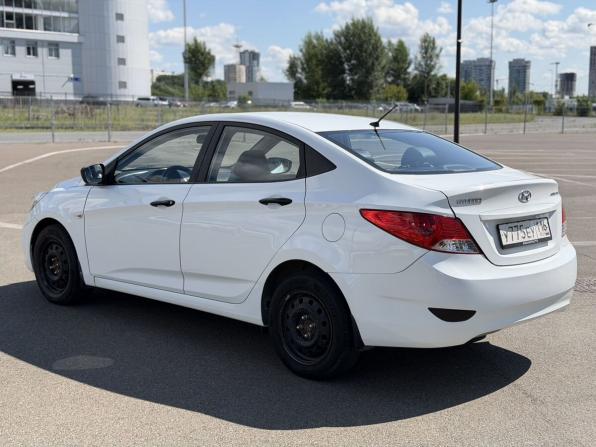 Hyundai Solaris I с пробегом 2014 года, цена 670 000 рублей, 230050 км, седан, Автокод Объявления