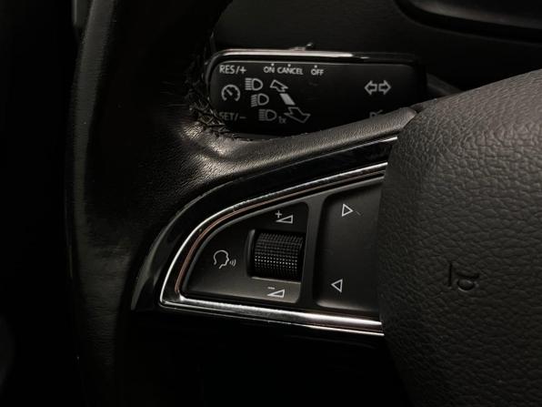 Skoda Karoq I с пробегом 2020 года, цена 2 185 000 рублей, 110564 км, внедорожник, Автокод Объявления