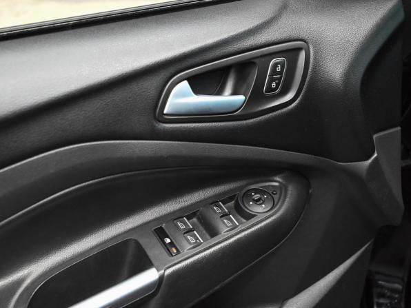 Ford Kuga II Рестайлинг с пробегом 2019 года, цена 1 700 000 рублей, 194960 км, внедорожник, Автокод Объявления