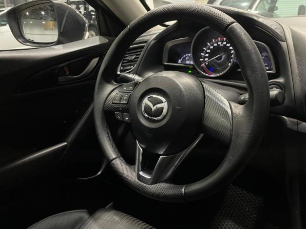 Mazda 3 III (BM) с пробегом 2014 года, цена 1 117 000 рублей, 188159 км, седан, Автокод Объявления