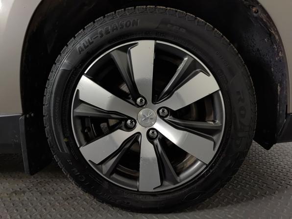 Peugeot 2008 I с пробегом 2014 года, цена 730 000 рублей, 206845 км, внедорожник, Автокод Объявления