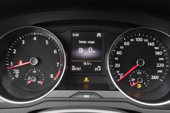 Volkswagen Passat B8 с пробегом 2016 года, цена 1 800 000 рублей, 84187 км, универсал, Автокод Объявления