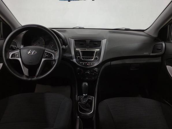 Hyundai Solaris I Рестайлинг с пробегом 2016 года, цена 1 020 000 рублей, 122100 км, седан, Автокод Объявления
