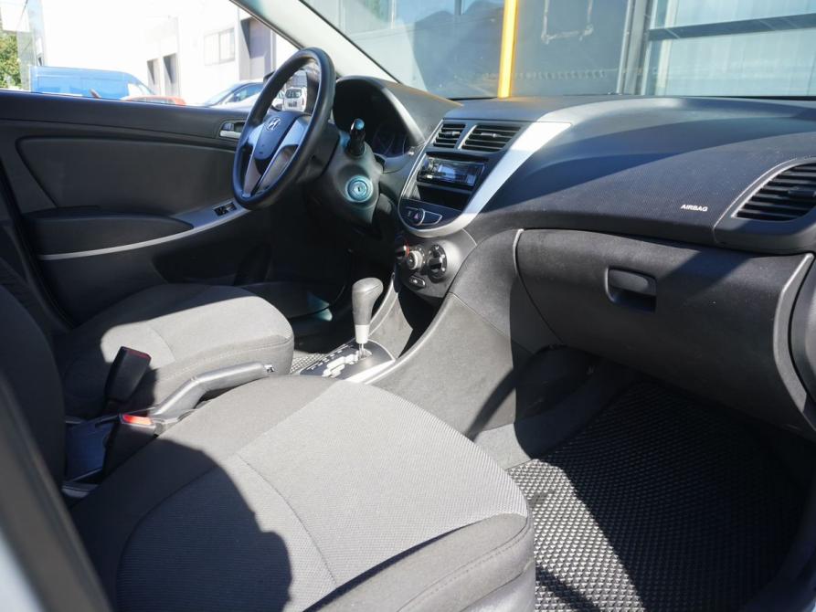 Hyundai Solaris I Москва  - изображение 11