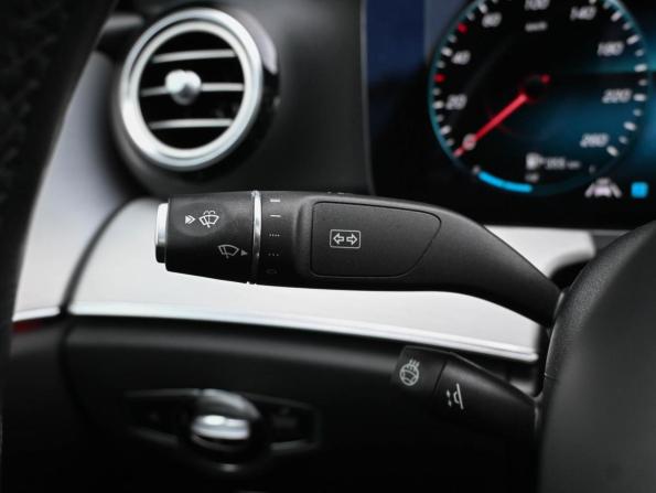 Mercedes-Benz E-Класс V (W213 S213 C238) Рестайлинг с пробегом 2020 года, цена 4 654 000 рублей, 52997 км, седан, Автокод Объявления