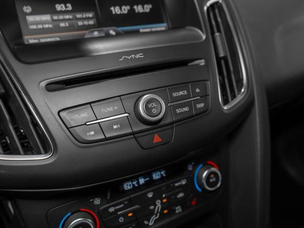 Ford Focus III Рестайлинг с пробегом 2016 года, цена 1 095 000 рублей, 181550 км, хэтчбек, Автокод Объявления