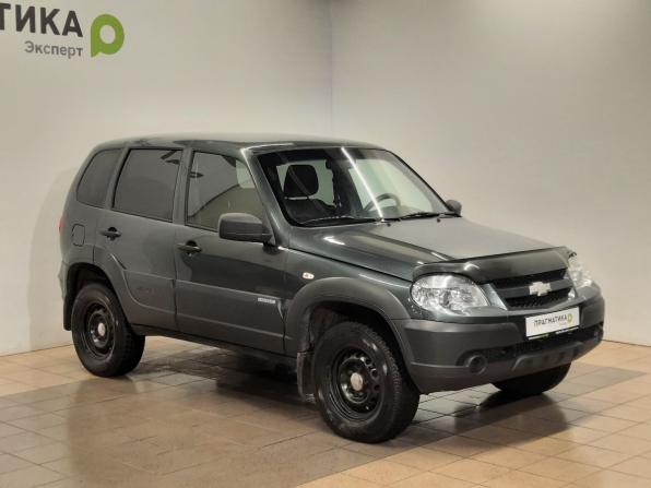 Chevrolet Niva I Рестайлинг с пробегом 2018 года, цена 625 000 рублей, 136000 км, внедорожник, Автокод Объявления