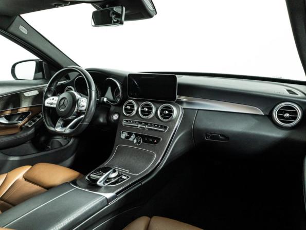 Mercedes-Benz C-Класс IV (W205) Рестайлинг с пробегом 2018 года, цена 2 899 700 рублей, 115113 км, седан, Автокод Объявления