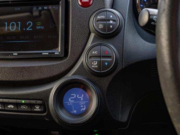 Honda Fit Shuttle I Рестайлинг с пробегом 2014 года, цена 814 070 рублей, 150814 км, универсал, Автокод Объявления