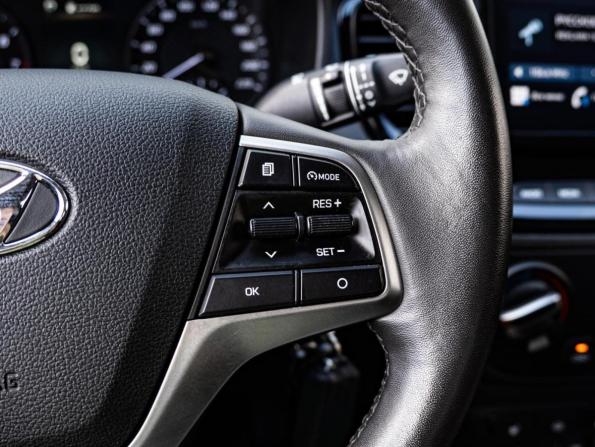 Hyundai Solaris II Рестайлинг с пробегом 2021 года, цена 1 550 000 рублей, 62896 км, седан, Автокод Объявления
