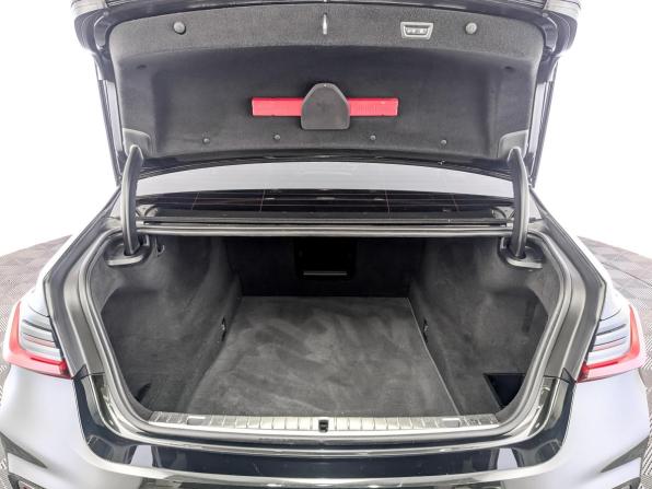 BMW 7 серии VI (G11/G12) Рестайлинг с пробегом 2021 года, цена 6 970 000 рублей, 97305 км, седан, Автокод Объявления