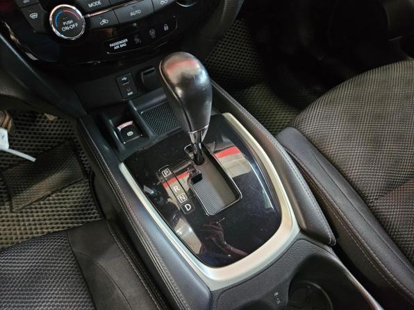 Nissan Qashqai II с пробегом 2016 года, цена 1 640 000 рублей, 121636 км, внедорожник, Автокод Объявления