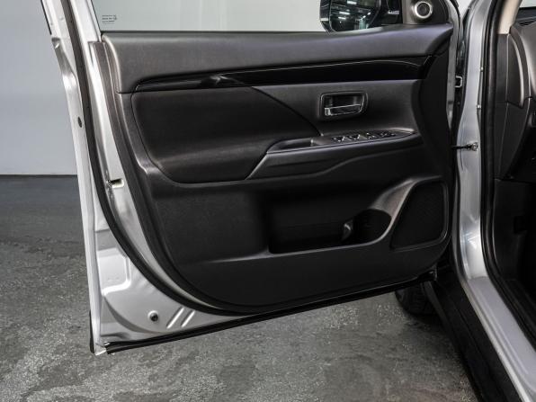 Mitsubishi Outlander III Рестайлинг 3 с пробегом 2022 года, цена 2 690 000 рублей, 121036 км, внедорожник, Автокод Объявления