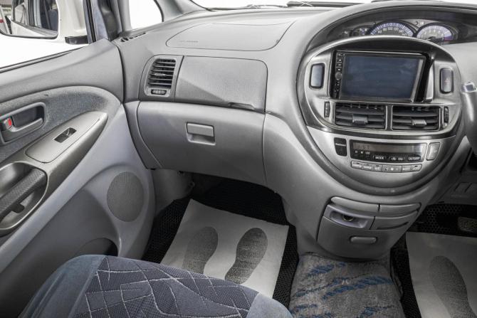 Toyota Estima II с пробегом 2001 года, цена 659 000 рублей, 318000 км, минивэн, Автокод Объявления