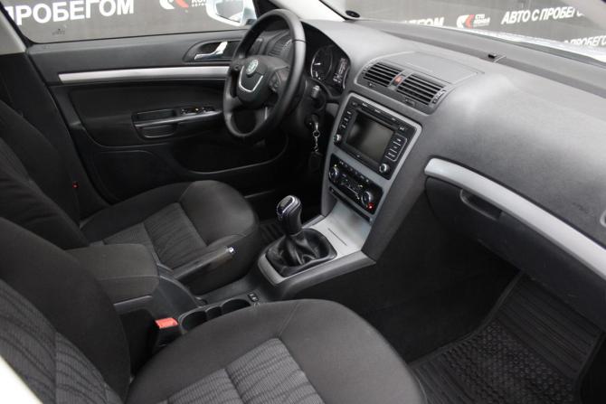 Skoda Octavia II (A5) Рестайлинг с пробегом 2011 года, цена 749 000 рублей, 195050 км, универсал, Автокод Объявления