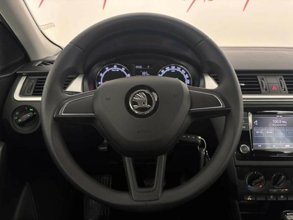 Skoda Rapid I Рестайлинг с пробегом 2019 года, цена 1 289 000 рублей, 55654 км, лифтбек, Автокод Объявления