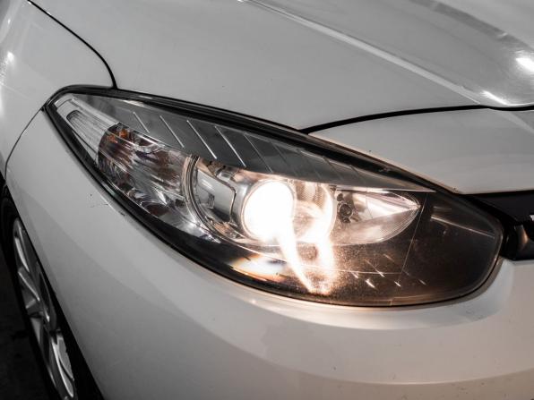 Renault Fluence I Рестайлинг с пробегом 2015 года, цена 775 000 рублей, 152091 км, седан, Автокод Объявления