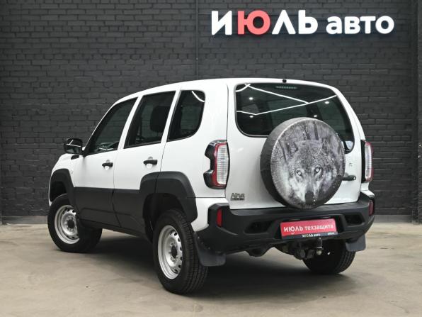 Lada (ВАЗ) Niva Travel I с пробегом 2024 года, цена 1 100 000 рублей, 15297 км, внедорожник, Автокод Объявления