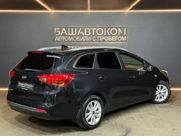 Kia Ceed II Рестайлинг с пробегом 2018 года, цена 1 304 000 рублей, 151372 км, универсал, Автокод Объявления