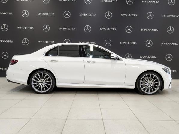 Mercedes-Benz E-Класс V (W213 S213 C238) Рестайлинг с пробегом 2022 года, цена 5 990 000 рублей, 51499 км, седан, Автокод Объявления