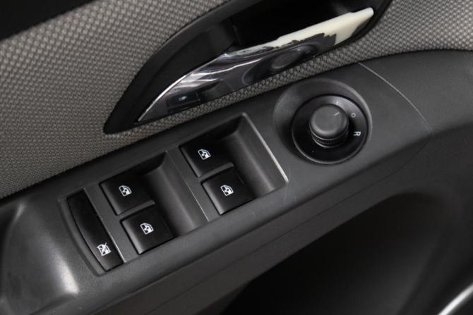 Chevrolet Cruze I с пробегом 2010 года, цена 669 000 рублей, 231000 км, седан, Автокод Объявления