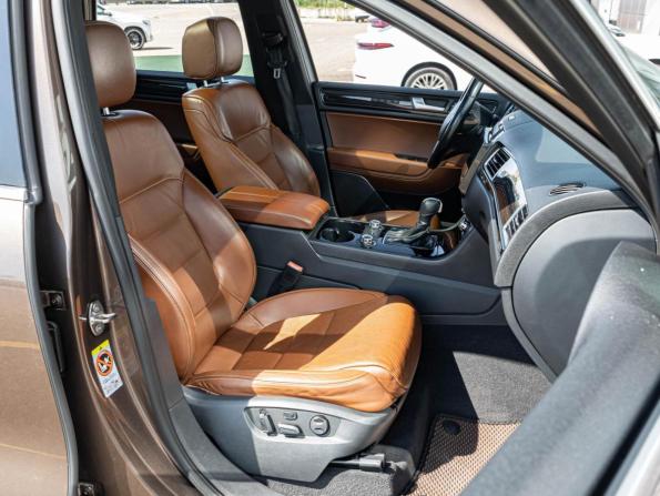Volkswagen Touareg II с пробегом 2014 года, цена 2 340 000 рублей, 203941 км, внедорожник, Автокод Объявления