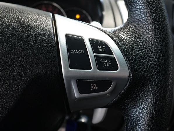 Mitsubishi Pajero Sport II Рестайлинг с пробегом 2015 года, цена 1 740 000 рублей, 274699 км, внедорожник, Автокод Объявления