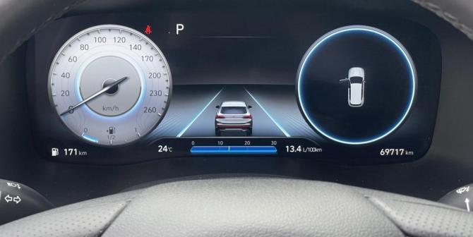 Hyundai Santa Fe IV Рестайлинг с пробегом 2023 года, цена 3 957 000 рублей, 69715 км, внедорожник, Автокод Объявления
