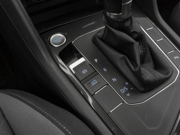 Volkswagen Tiguan II с пробегом 2019 года, цена 2 200 000 рублей, 100253 км, внедорожник, Автокод Объявления