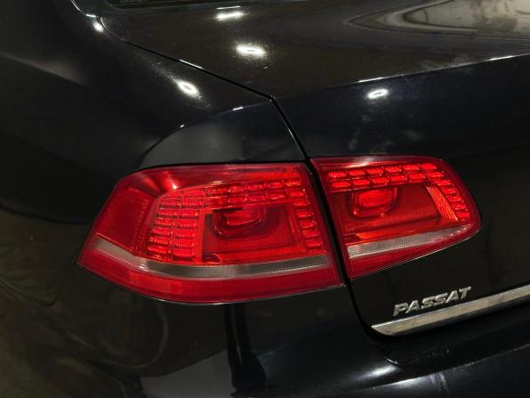 Volkswagen Passat B7 с пробегом 2013 года, цена 1 040 000 рублей, 338884 км, седан, Автокод Объявления