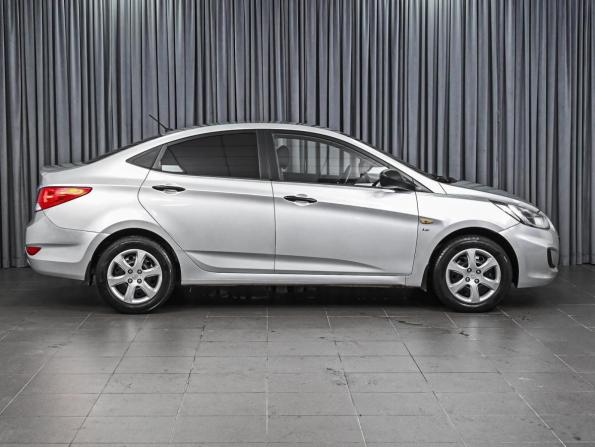 Hyundai Solaris I с пробегом 2013 года, цена 784 000 рублей, 181224 км, седан, Автокод Объявления