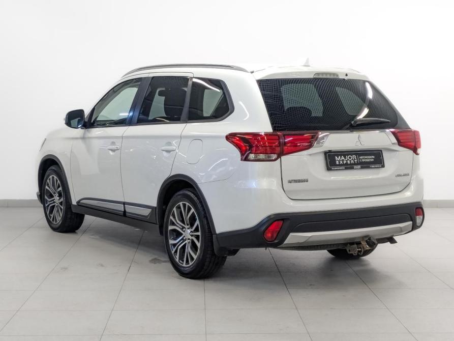 Mitsubishi Outlander III Рестайлинг 2 Санкт-Петербург  - изображение 7