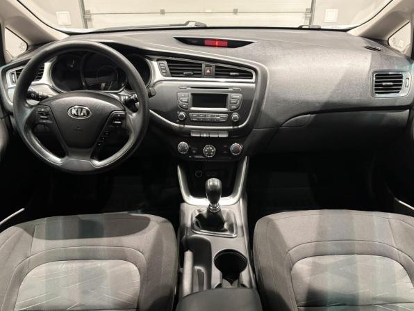 Kia Ceed II Рестайлинг с пробегом 2015 года, цена 799 241 рубль, 188720 км, хэтчбек, Автокод Объявления