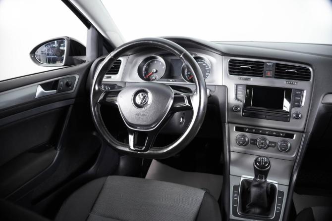 Volkswagen Golf VII с пробегом 2013 года, цена 959 000 рублей, 135000 км, хэтчбек, Автокод Объявления