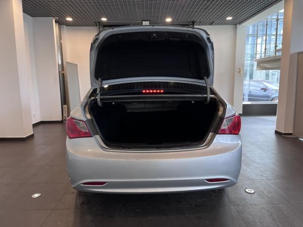 Hyundai Sonata VI (YF) с пробегом 2010 года, цена 860 000 рублей, 262012 км, седан, Автокод Объявления