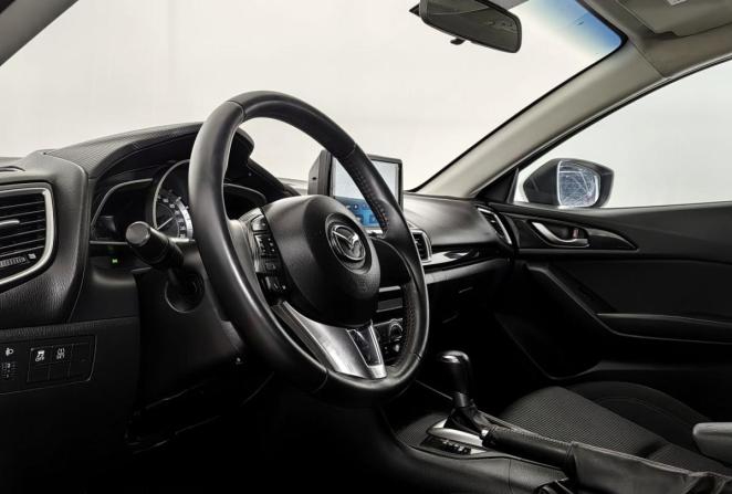Mazda 3 III (BM) с пробегом 2014 года, цена 1 499 000 рублей, 60096 км, седан, Автокод Объявления