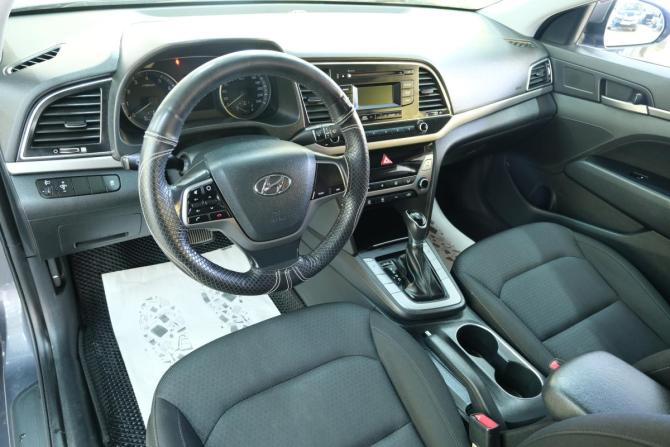 Hyundai Elantra VI (AD) с пробегом 2018 года, цена 1 719 000 рублей, 88000 км, седан, Автокод Объявления