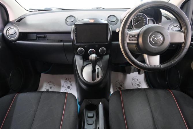 Mazda Demio III (DE) с пробегом 2011 года, цена 699 000 рублей, 142000 км, хэтчбек, Автокод Объявления