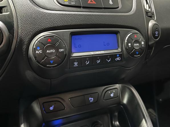 Hyundai ix35 I Рестайлинг с пробегом 2013 года, цена 1 390 000 рублей, 111311 км, внедорожник, Автокод Объявления