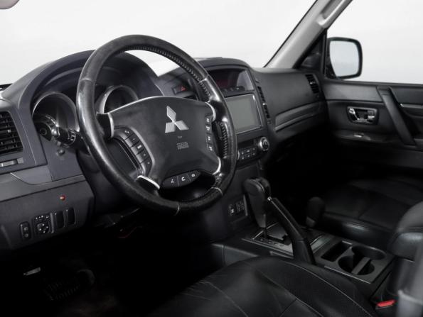 Mitsubishi Pajero IV Рестайлинг 1 с пробегом 2011 года, цена 1 520 000 рублей, 314734 км, внедорожник, Автокод Объявления