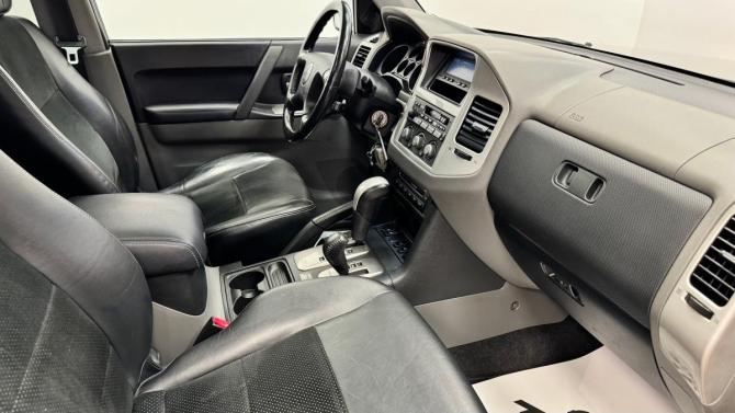 Mitsubishi Pajero III Рестайлинг с пробегом 2006 года, цена 1 135 000 рублей, 96399 км, внедорожник, Автокод Объявления
