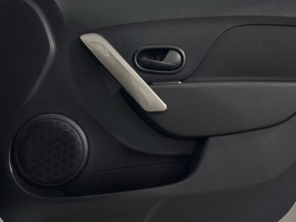 Renault Sandero II Рестайлинг с пробегом 2020 года, цена 1 345 000 рублей, 28601 км, хэтчбек, Автокод Объявления